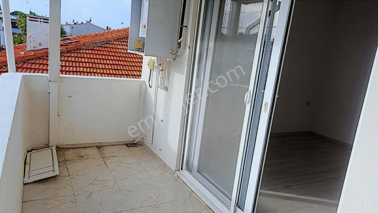 Urla Zeytinalan'da Kiralık 3+1 Bakımlı Daire - Görsel 8