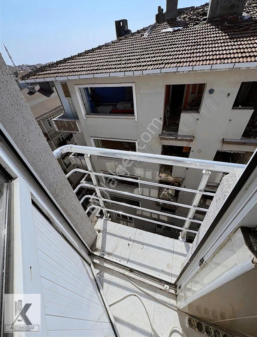 3+1 Merkez Mahallesinde Cadde Metrobüs Yakını Kiralık Daire - Görsel 21