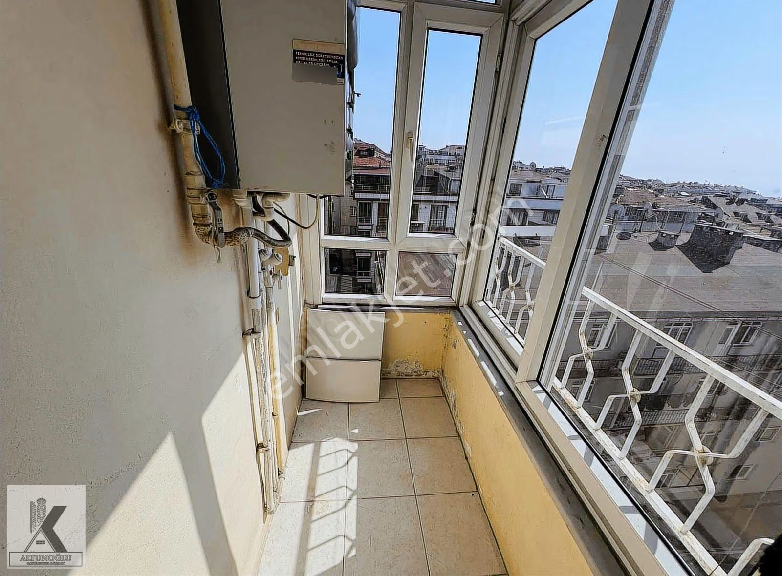 3+1 Merkez Mahallesinde Cadde Metrobüs Yakını Kiralık Daire - Görsel 16