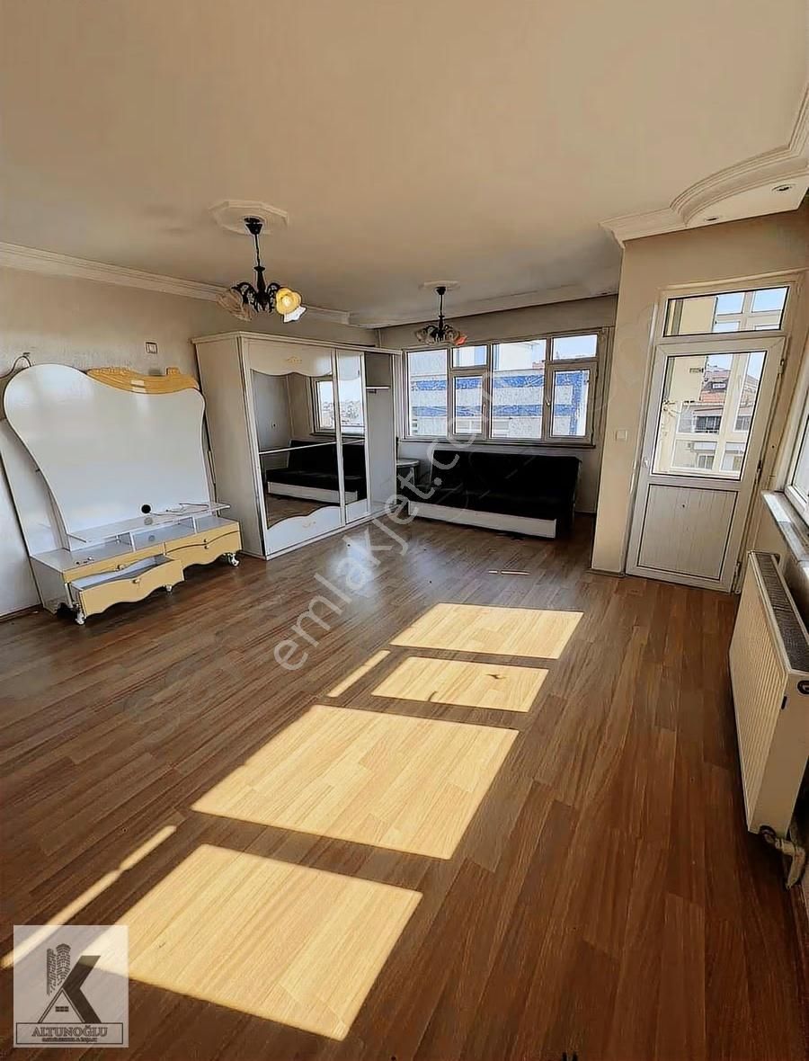 3+1 Merkez Mahallesinde Cadde Metrobüs Yakını Kiralık Daire - Görsel 27