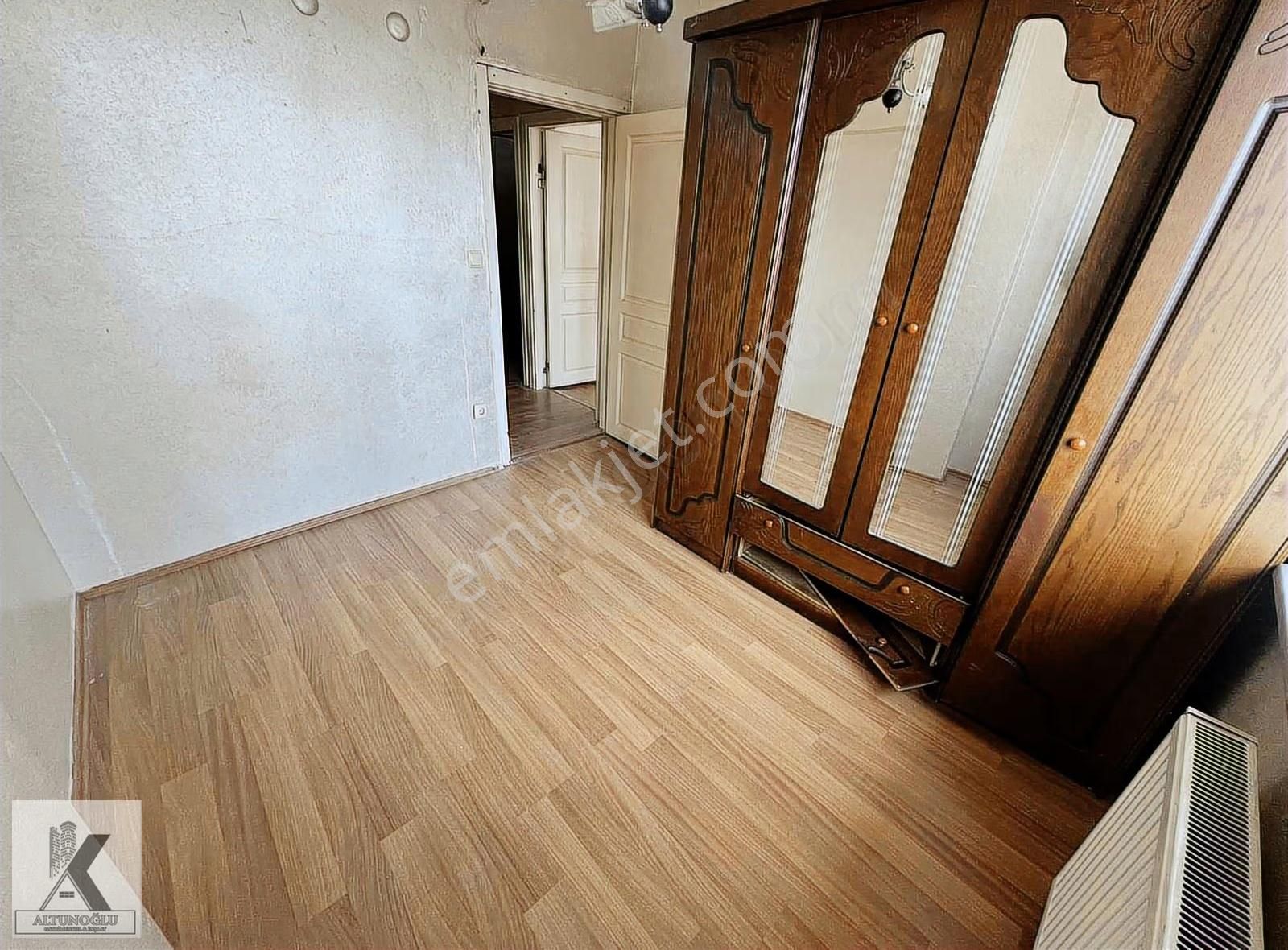 3+1 Merkez Mahallesinde Cadde Metrobüs Yakını Kiralık Daire - Görsel 9