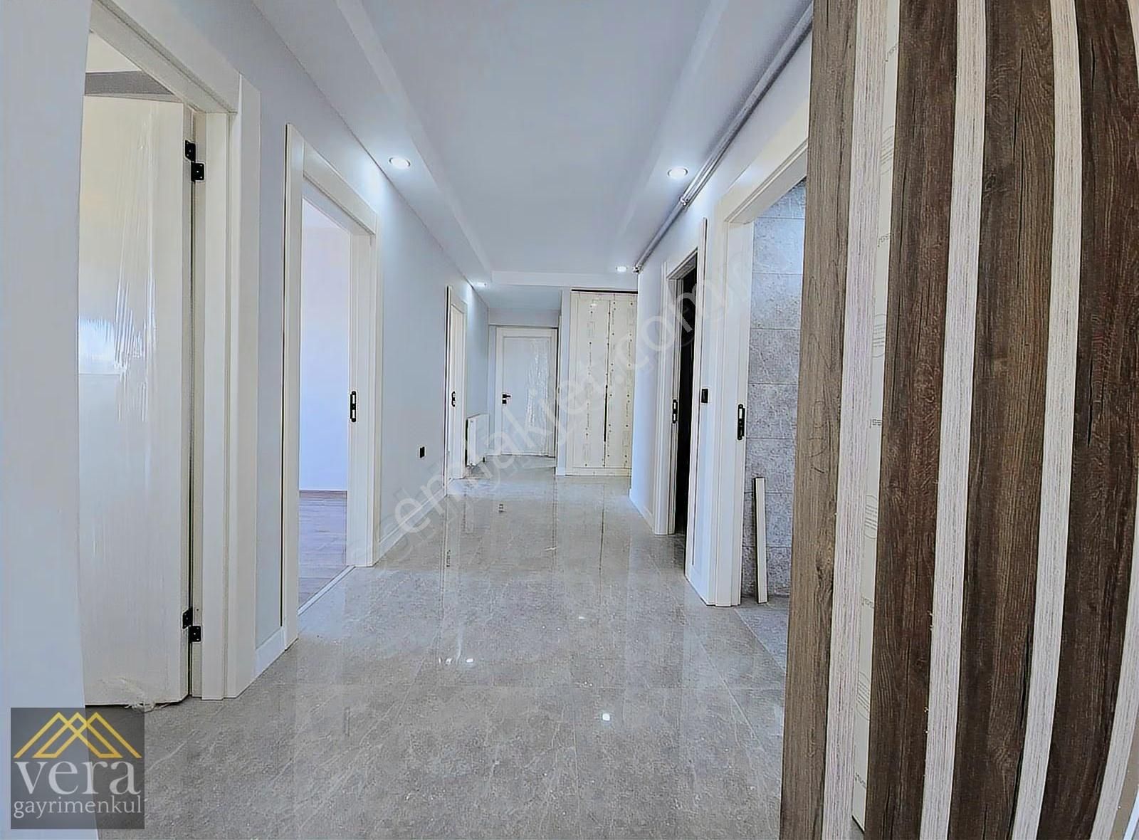 Ege Mahallesinde Muhteşem Mimari 3+1 Kilerli Kombi Pekler Takılı - Görsel 27