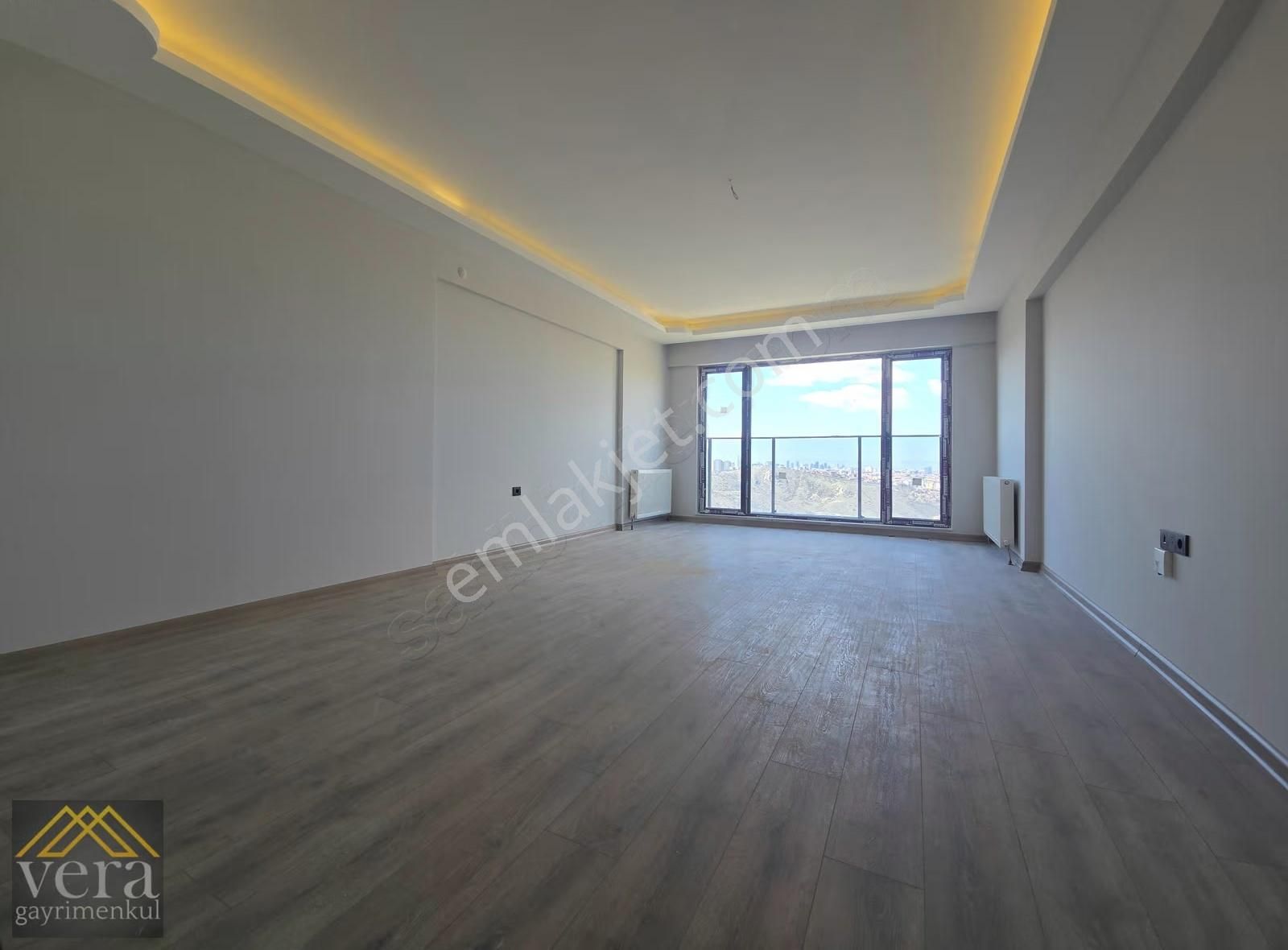 Ege Mahallesinde Muhteşem Mimari 3+1 Kilerli Kombi Pekler Takılı - Görsel 5