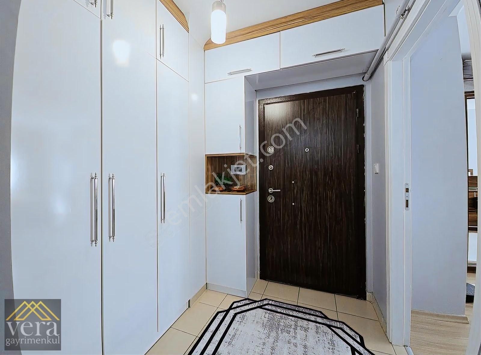 846.cadde Üzeri 2. Kat İskanlı Asansörlü Kapalı Garajlı 3+1 Full - Görsel 9