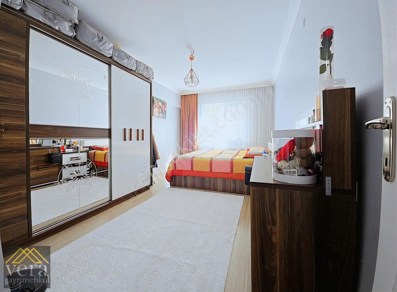 846.cadde Üzeri 2. Kat İskanlı Asansörlü Kapalı Garajlı 3+1 Full - Görsel 11