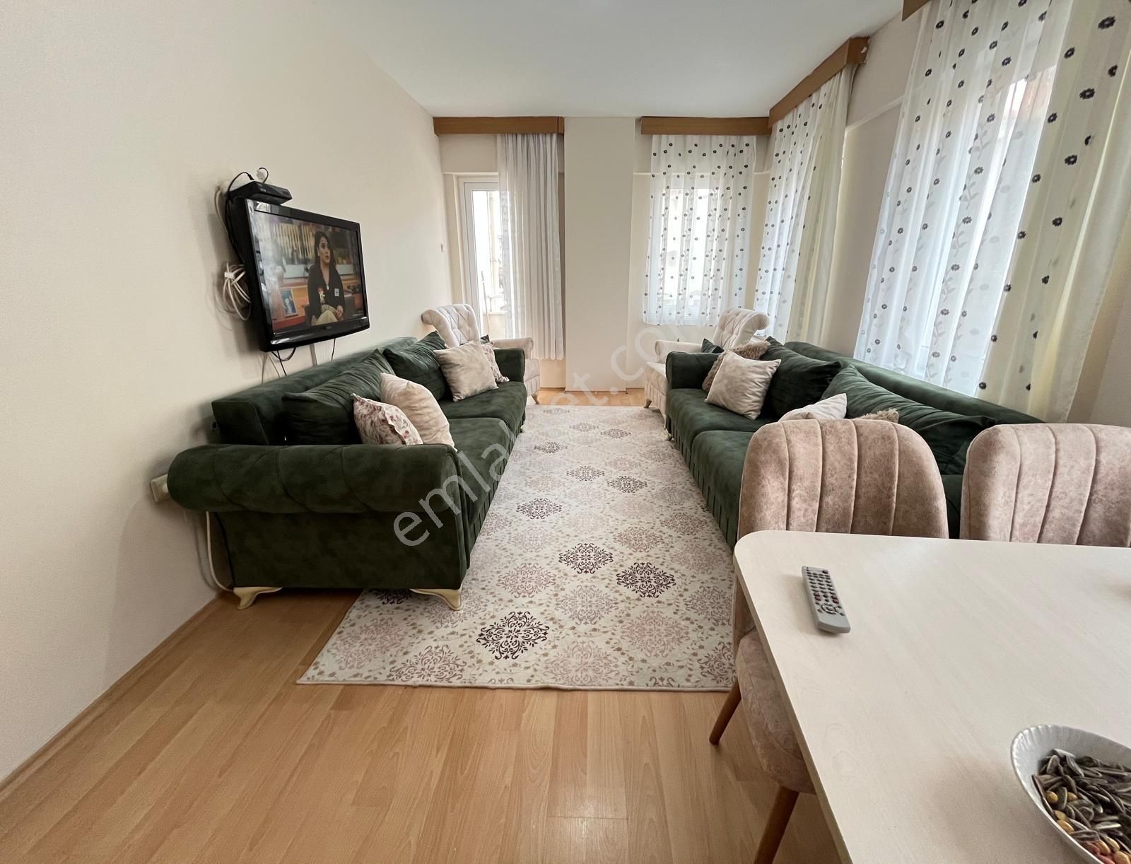 Aktürk Gayrimenkul'den Aileye Uygun Ayrı Mutfaklı 2+1 Daire - Görsel 8