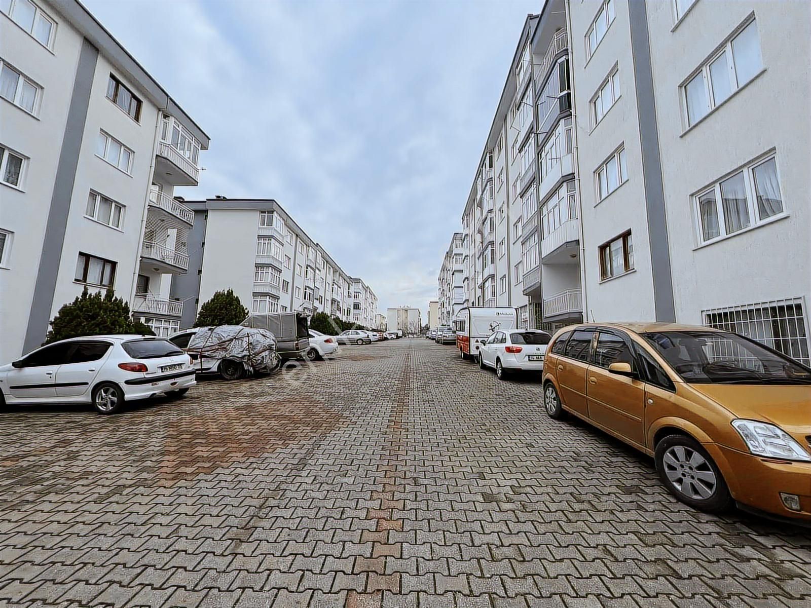 Kestel Yenimahalle Şirin Sitesinde Ara Kat 2+1 Daire - Görsel 10