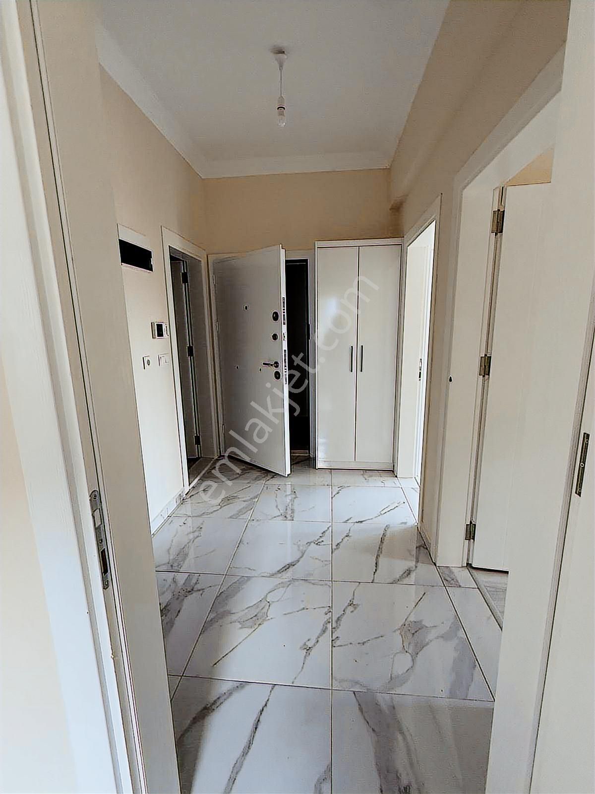 Gökhan Gökdemir'den Fırsat 2+1 Satılık Daire - Görsel 14