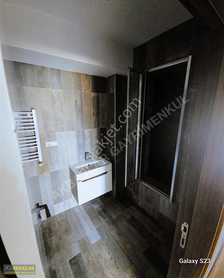 Akbaşlar Gayrimenkul'den Çevreyolunda Kiralık Daire - Görsel 15