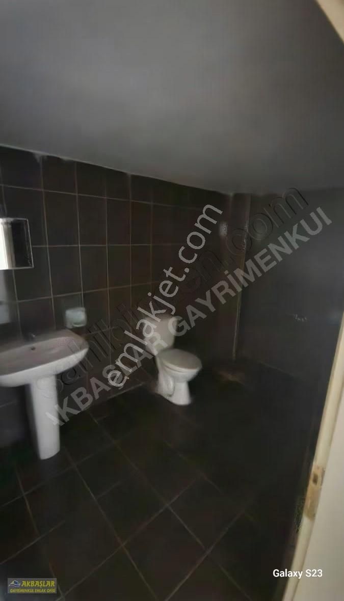 Akbaşlar Gayrimenkul'den Burhaniye Mahallesinde Kiralık Daire - Görsel 3