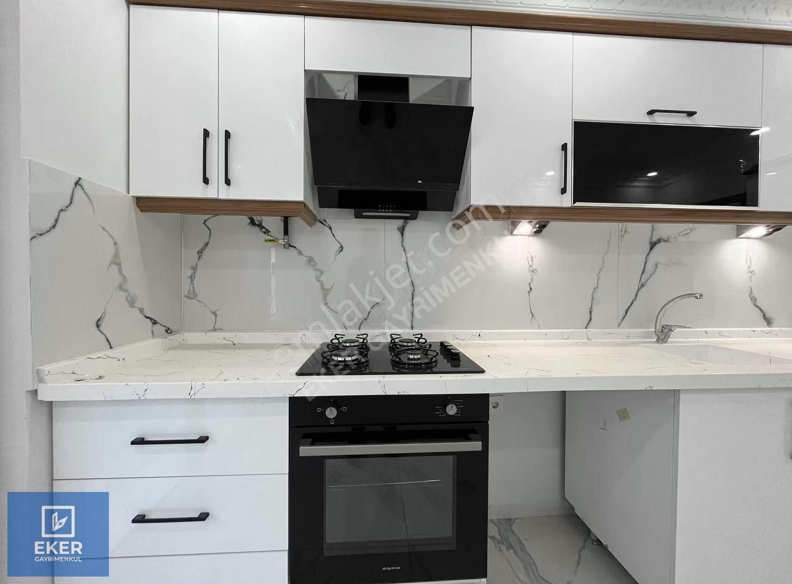 Eker'den Kafkas Caddesi Yakını Giyinme Odalı 3+1 Sıfır Daire - Görsel 8