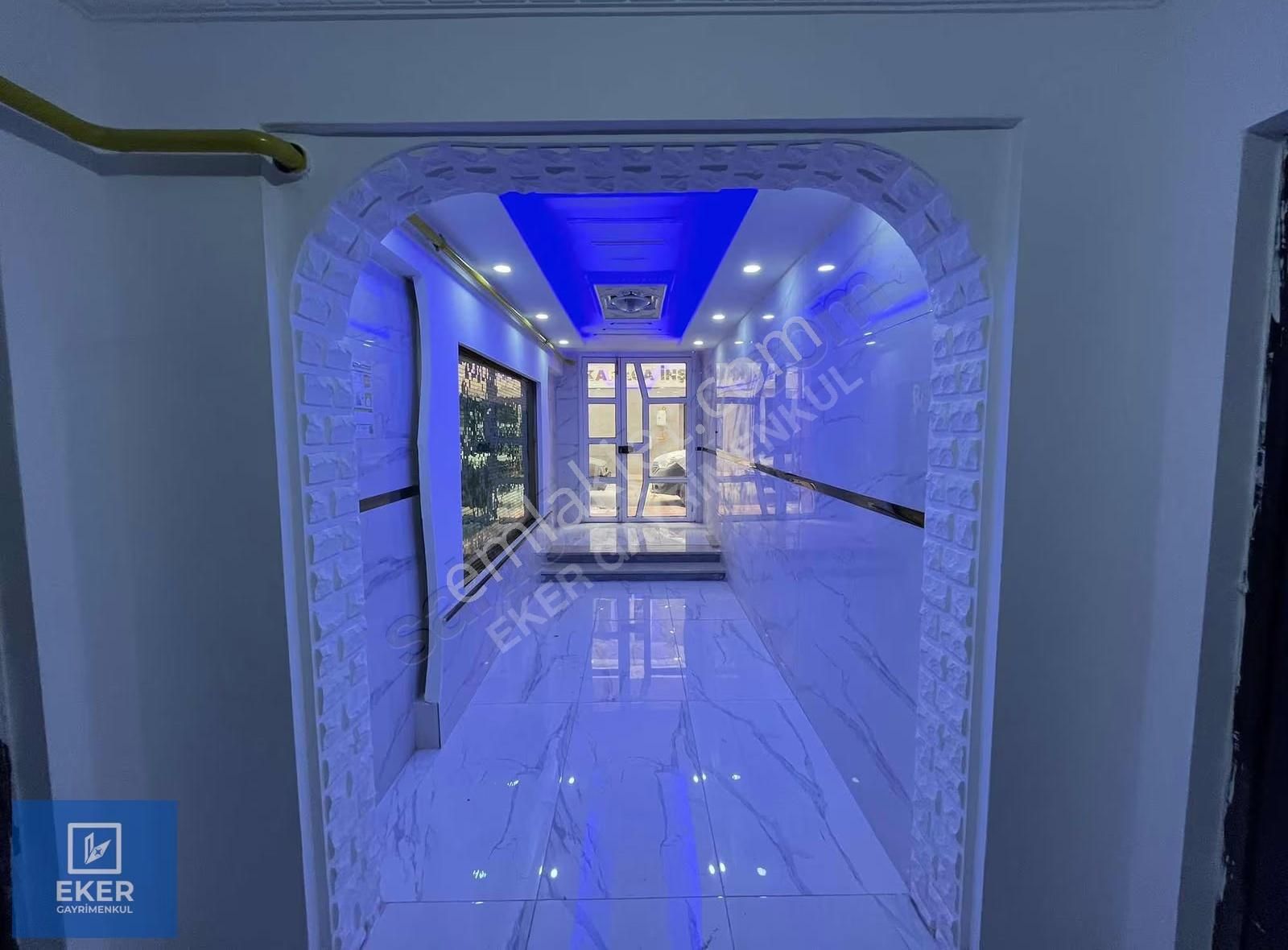 Eker'den Kafkas Caddesi Yakını Giyinme Odalı 3+1 Sıfır Daire