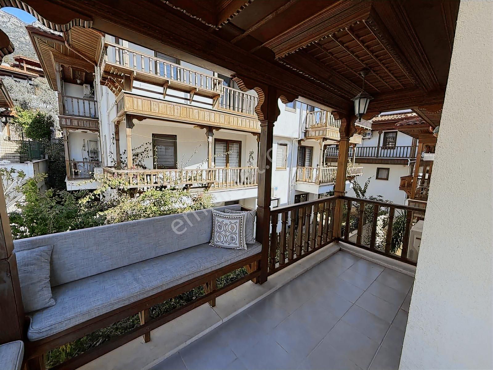 Akyaka"da Kiralık Eşyalı 2+1 Daire - Görsel 3