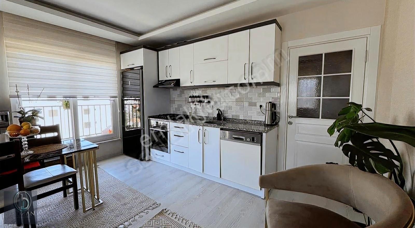 Döşemealtı Yeniköy Cadde Üzerinde Eşyalı 2+1 Satılık Daire - Görsel 11