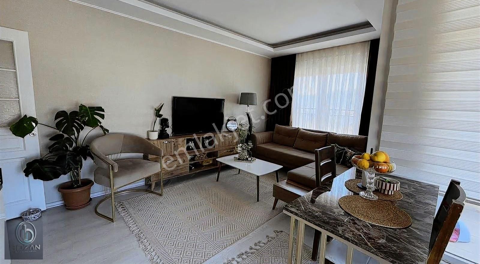 Döşemealtı Yeniköy Cadde Üzerinde Eşyalı 2+1 Satılık Daire