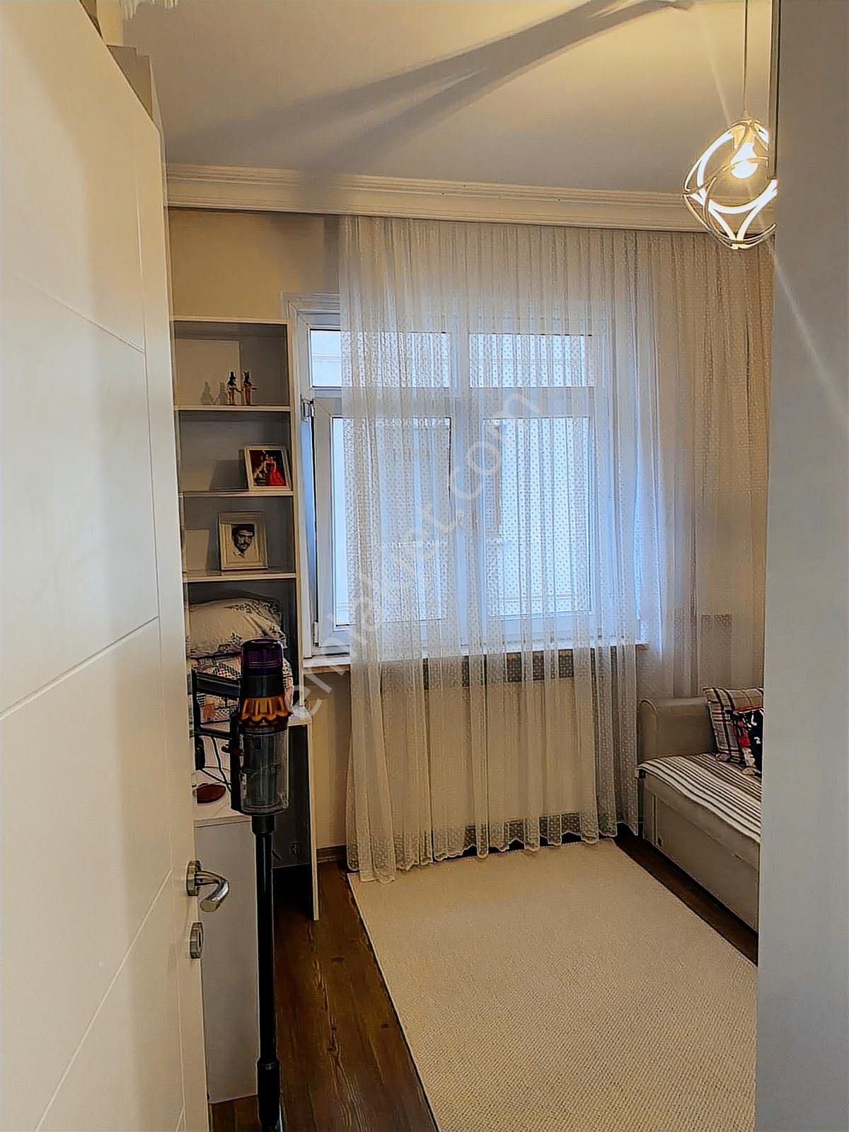 Bakırköy Osmaniyede Merkezi Konumda Lüks Kiralık Daire - Görsel 12