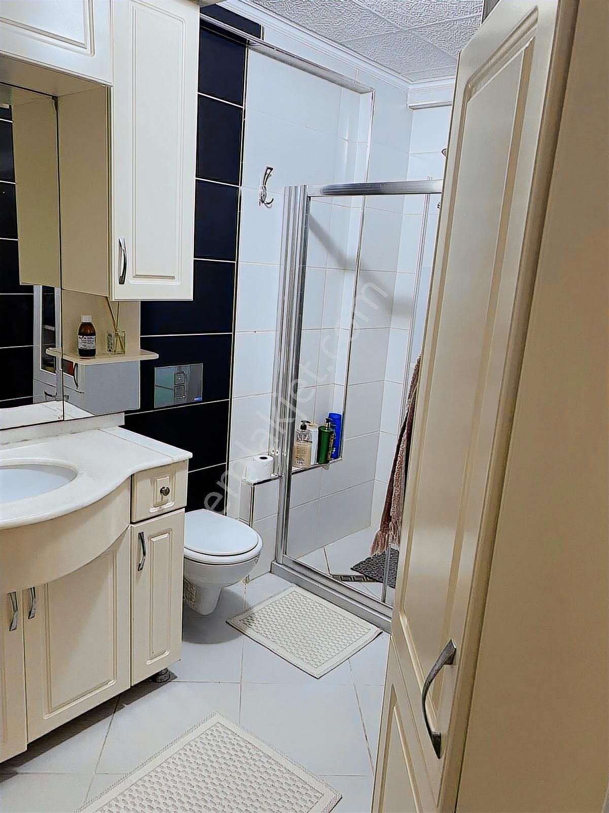 Bakırköy Osmaniyede Merkezi Konumda Lüks Kiralık Daire - Görsel 16