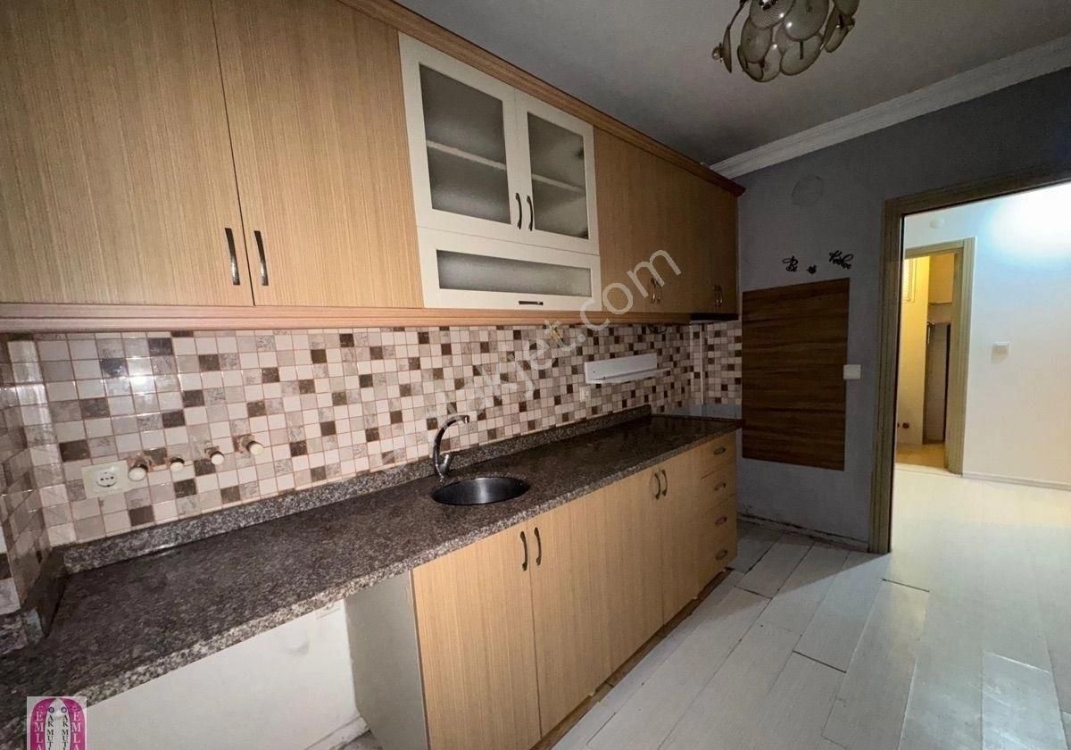 A K Mutludan Ahatlıda Diş Hastanesi Yakını 2+1 Katta Daire - Görsel 24