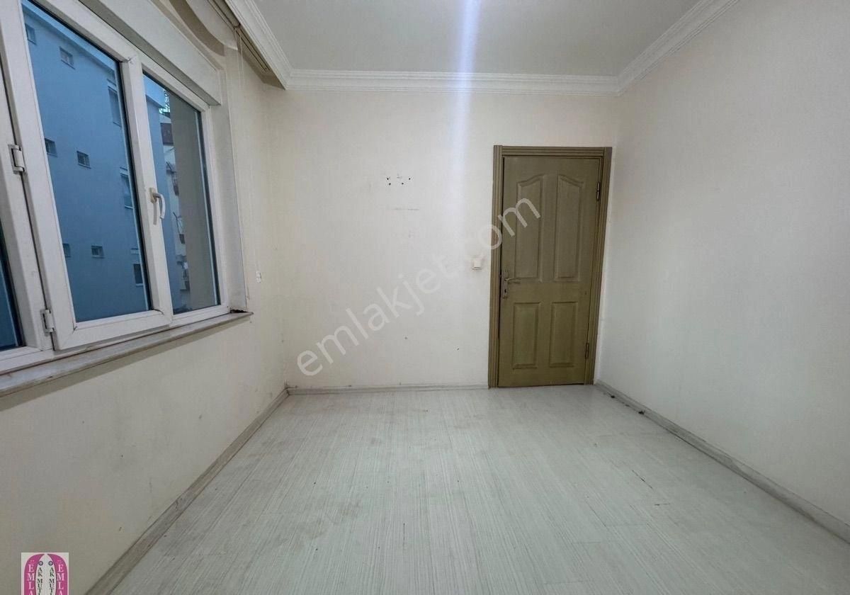 A K Mutludan Ahatlıda Diş Hastanesi Yakını 2+1 Katta Daire - Görsel 9