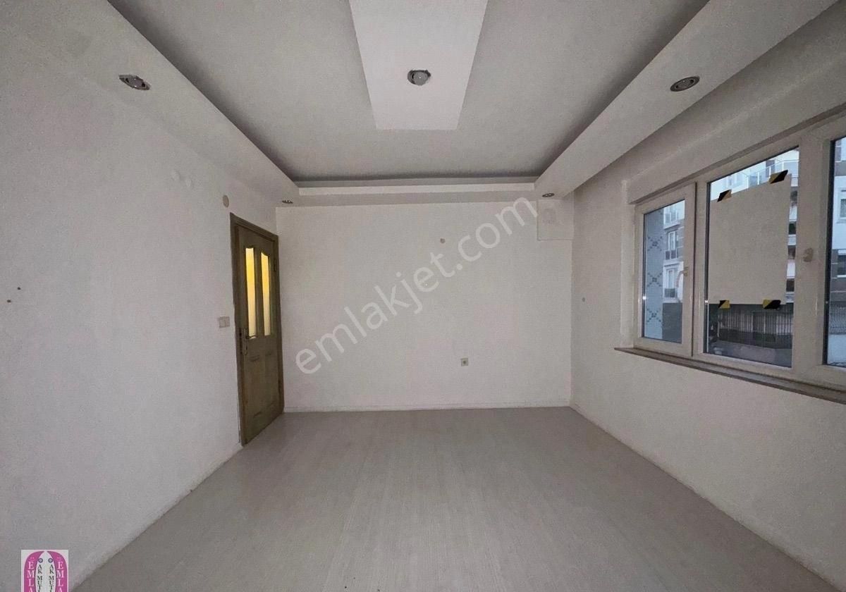 A K Mutludan Ahatlıda Diş Hastanesi Yakını 2+1 Katta Daire - Görsel 23