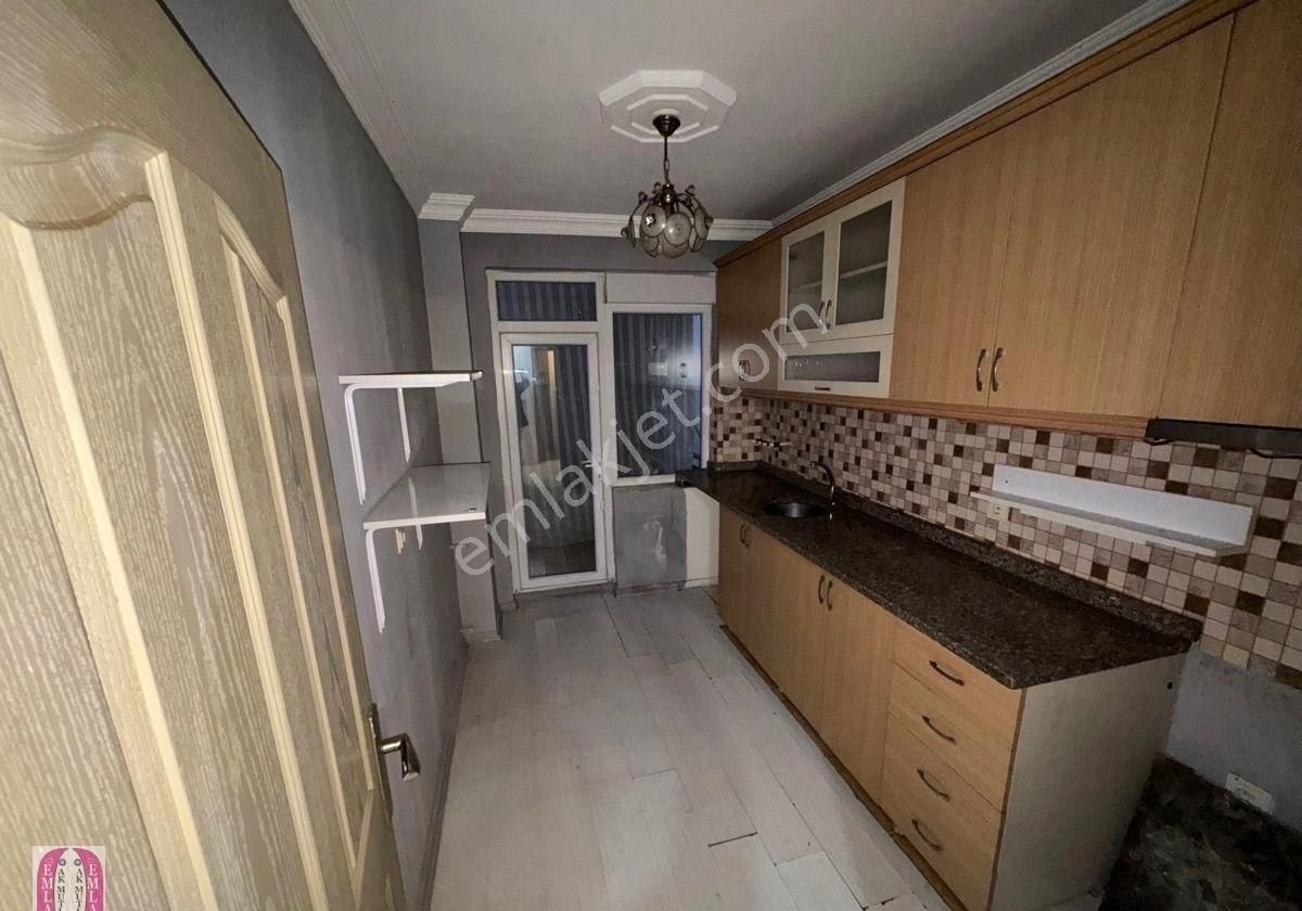 A K Mutludan Ahatlıda Diş Hastanesi Yakını 2+1 Katta Daire - Görsel 12