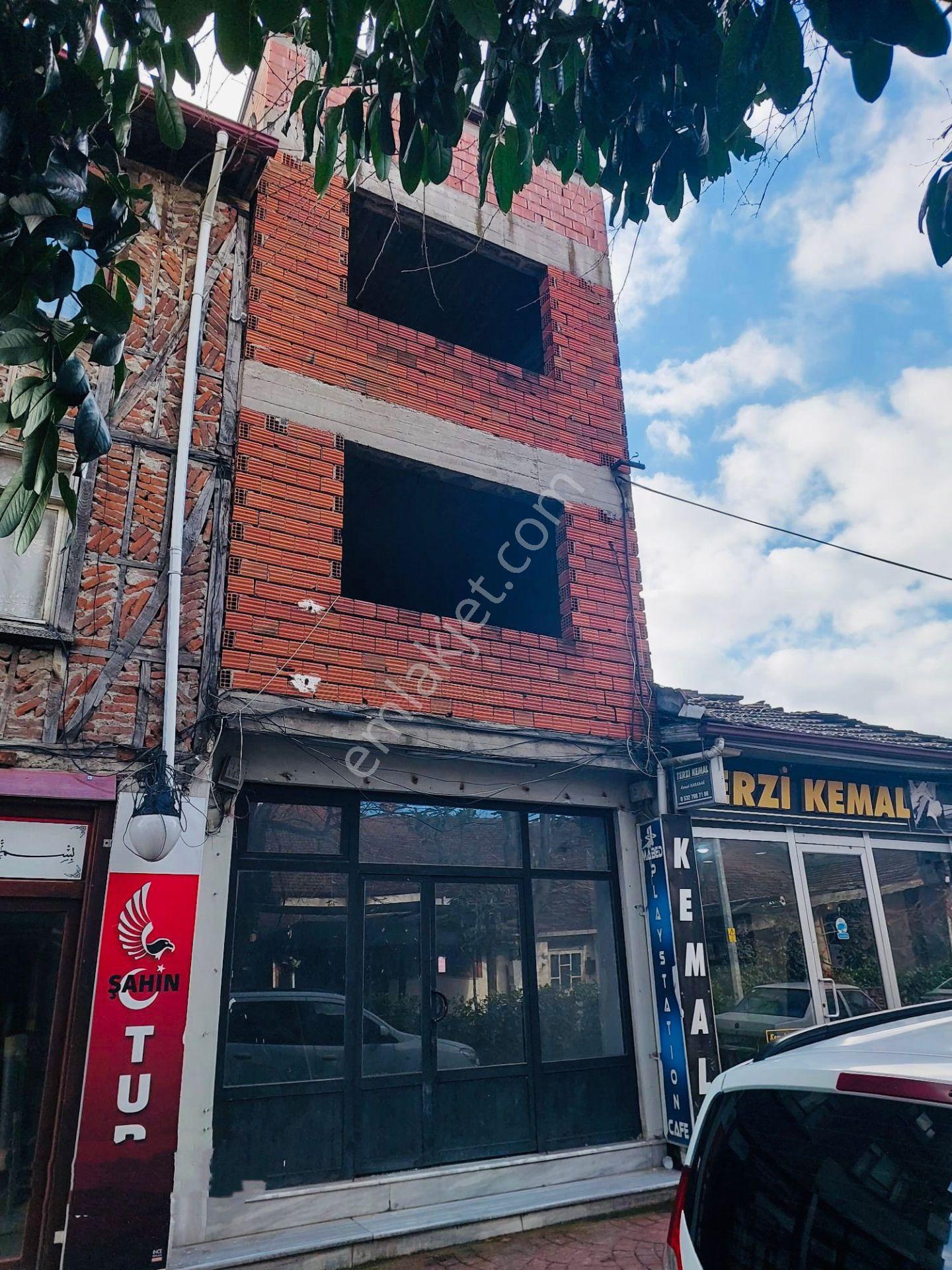 Sapanca Merkezde Satılık Mesken + Dükkan Ticari Yatırım Fırsatı - Görsel 2