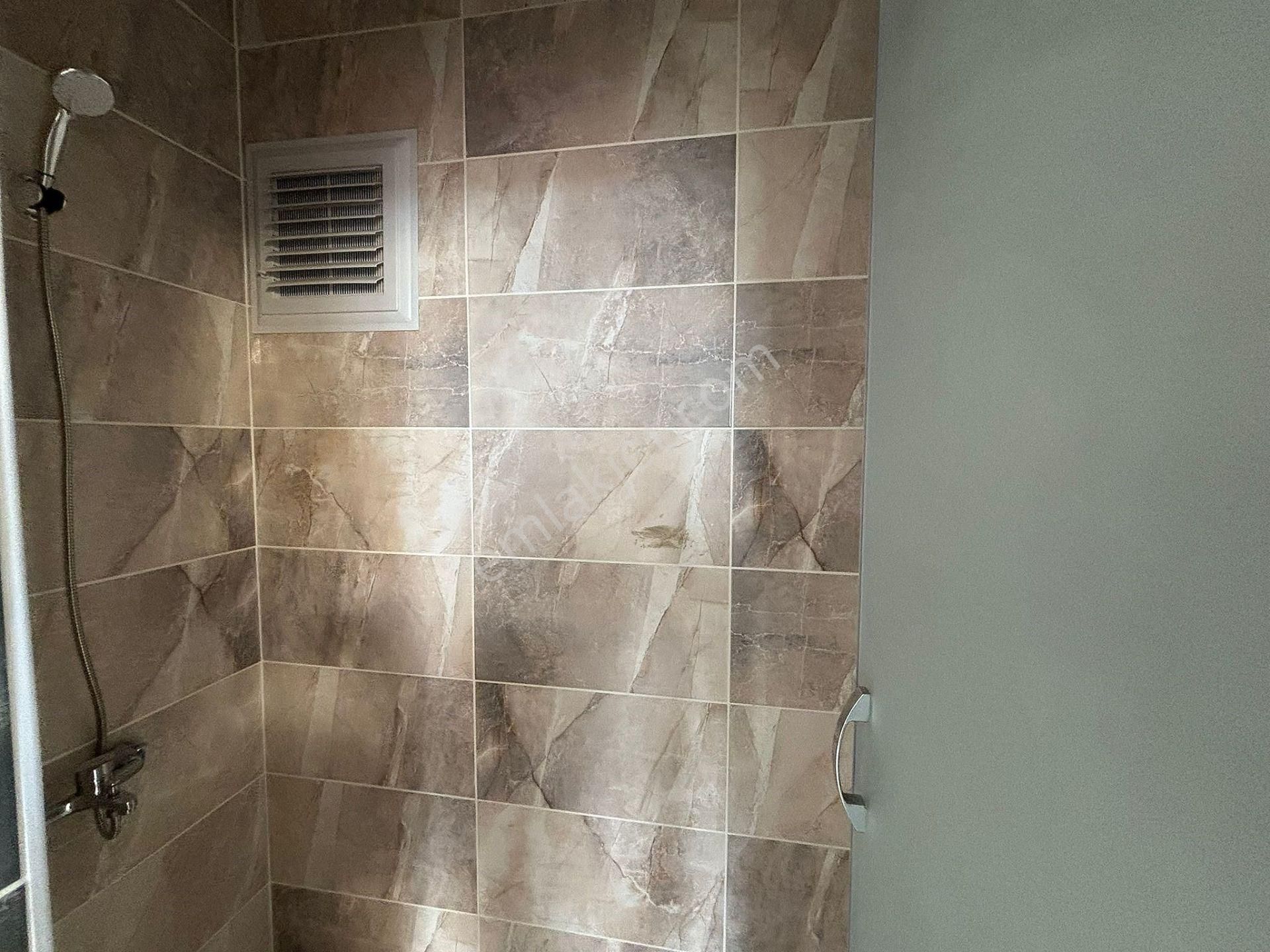 **eryıldız İnşaat**kendi Mülkümüz**site İçinde Ful+ful Ultra Lüks 3+1 Fuul Güney Cephe - Görsel 22