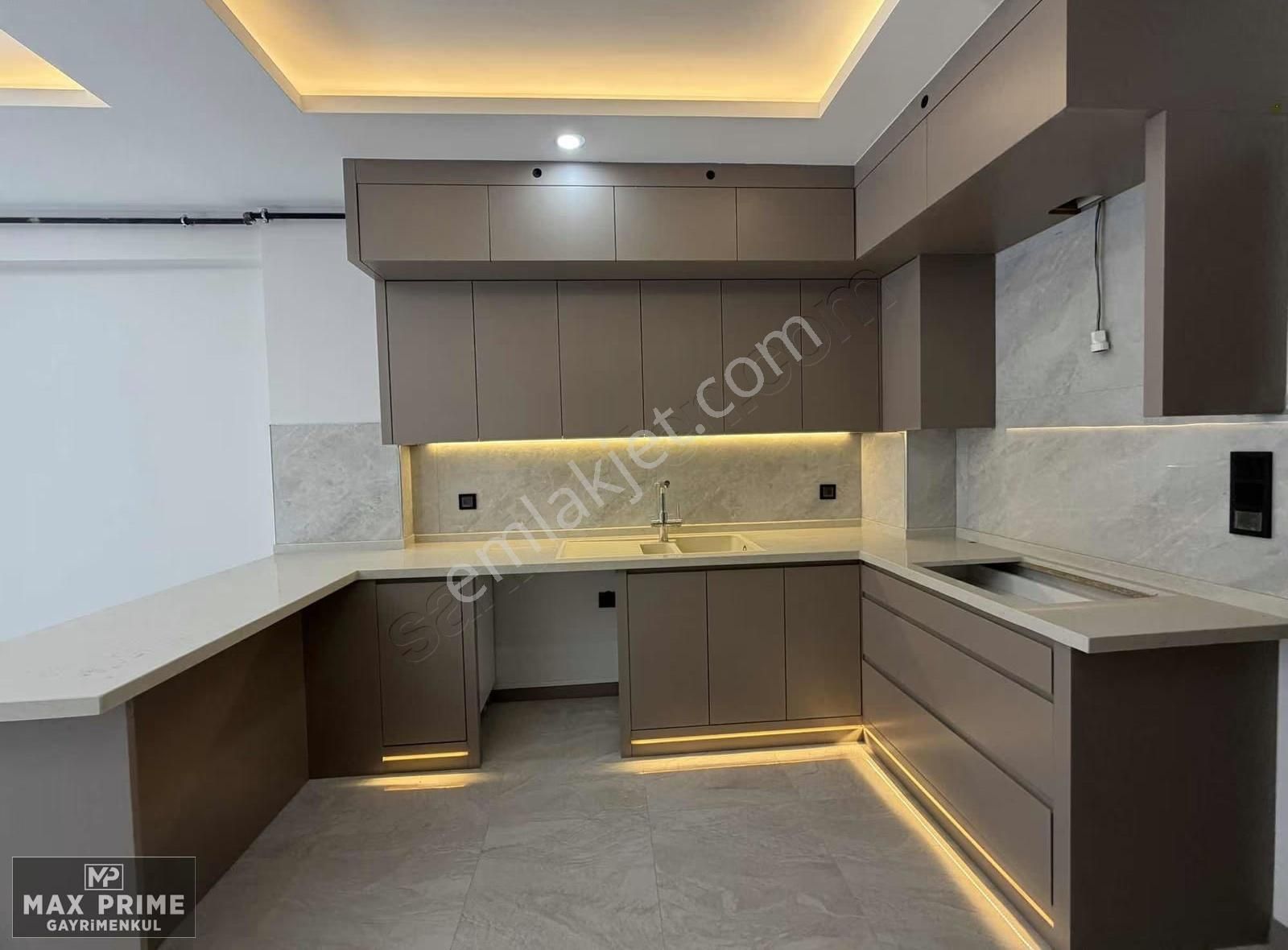 Takasa Açık ! Çakmak'da 3.5+1 / 190 M² Havuzlu Ultra Lüks Daire - Görsel 21