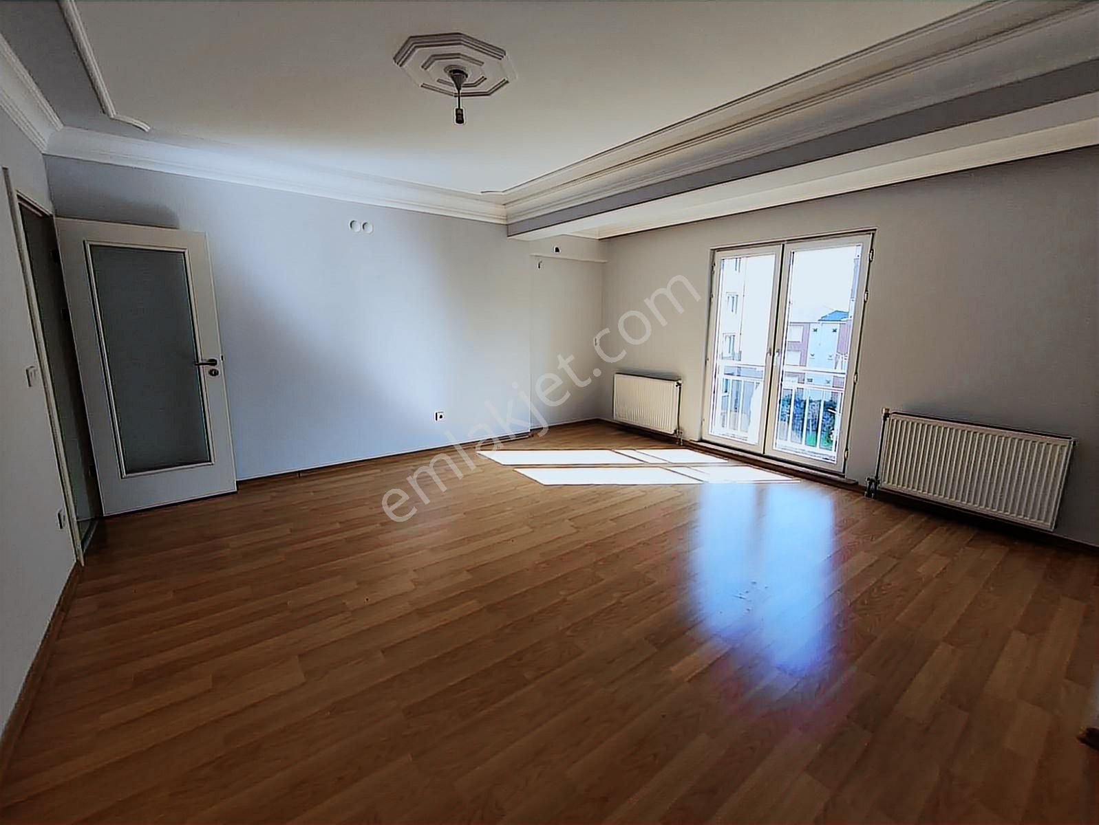 Sulyapıdan Kirazlının En Nezih Sitesinde Kiralık 3+1 Lüx Daire - Görsel 2