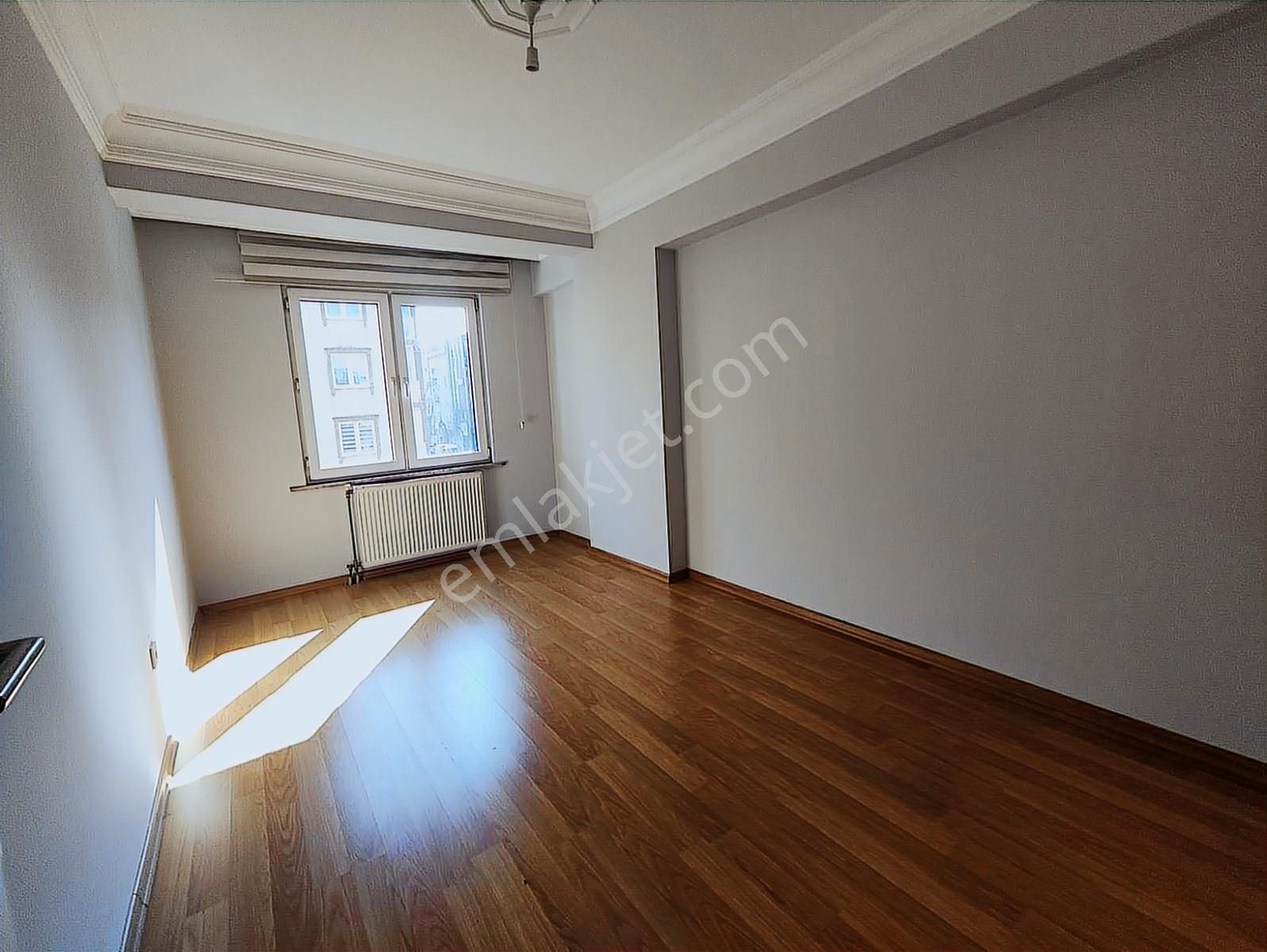 Sulyapıdan Kirazlının En Nezih Sitesinde Kiralık 3+1 Lüx Daire - Görsel 26