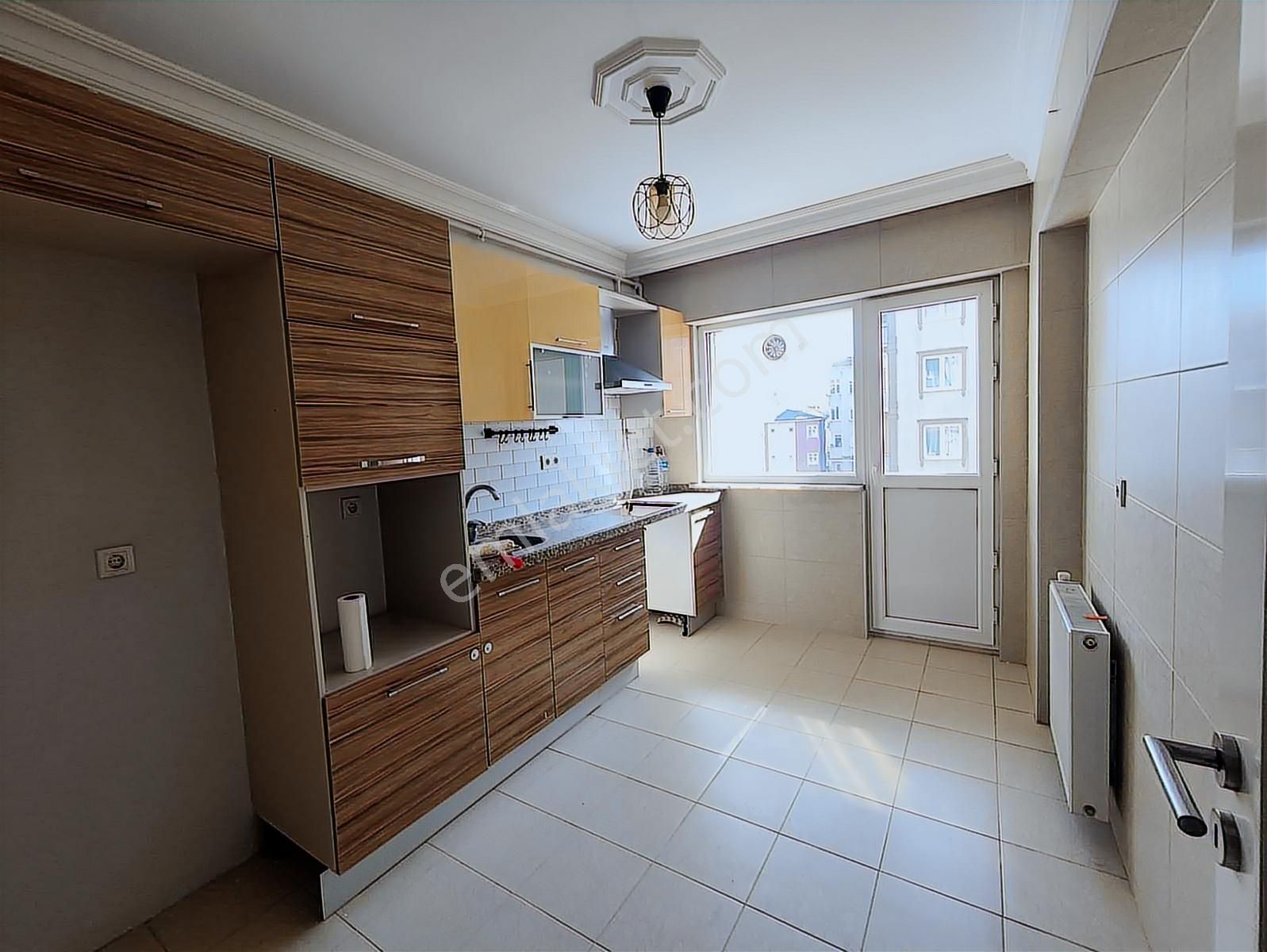 Sulyapıdan Kirazlının En Nezih Sitesinde Kiralık 3+1 Lüx Daire - Görsel 13