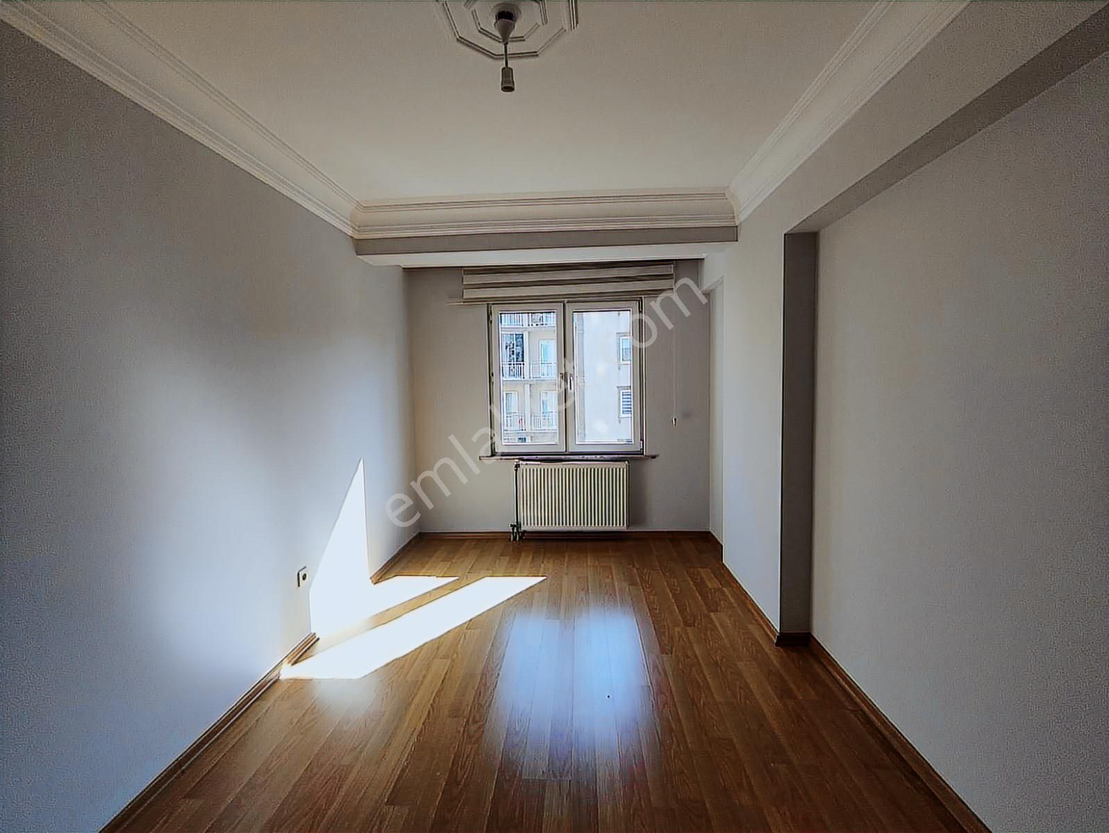 Sulyapıdan Kirazlının En Nezih Sitesinde Kiralık 3+1 Lüx Daire - Görsel 31