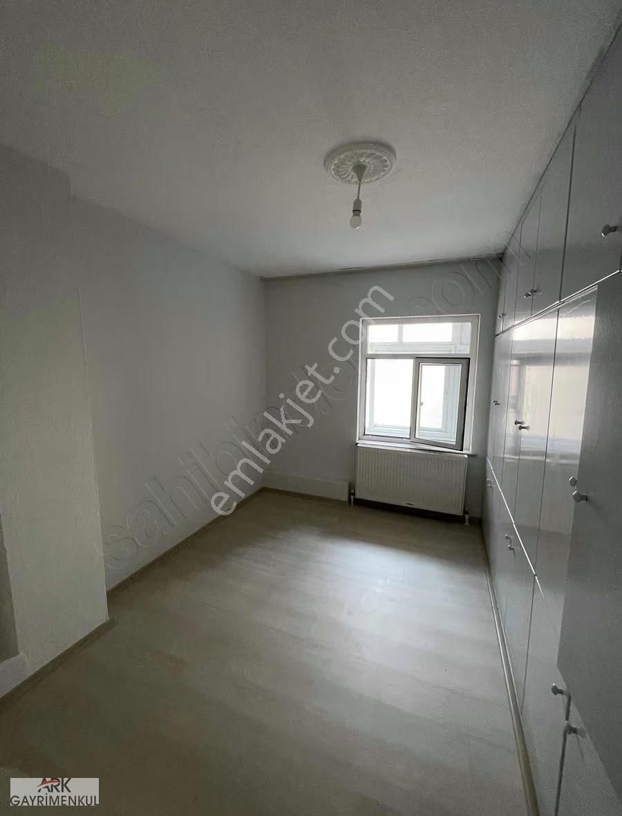 Yatağan'da Kiralık 3+1 Geniş Daire - Görsel 12