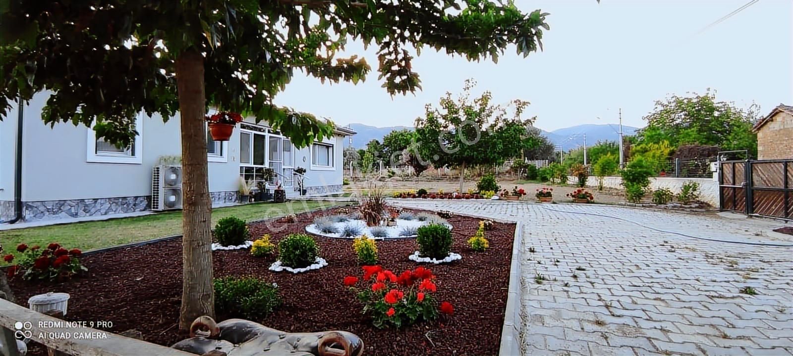 İzmir'de 4 Dönüm Arazi İçinde Satılık Çiftlik Evi Villa - Görsel 5