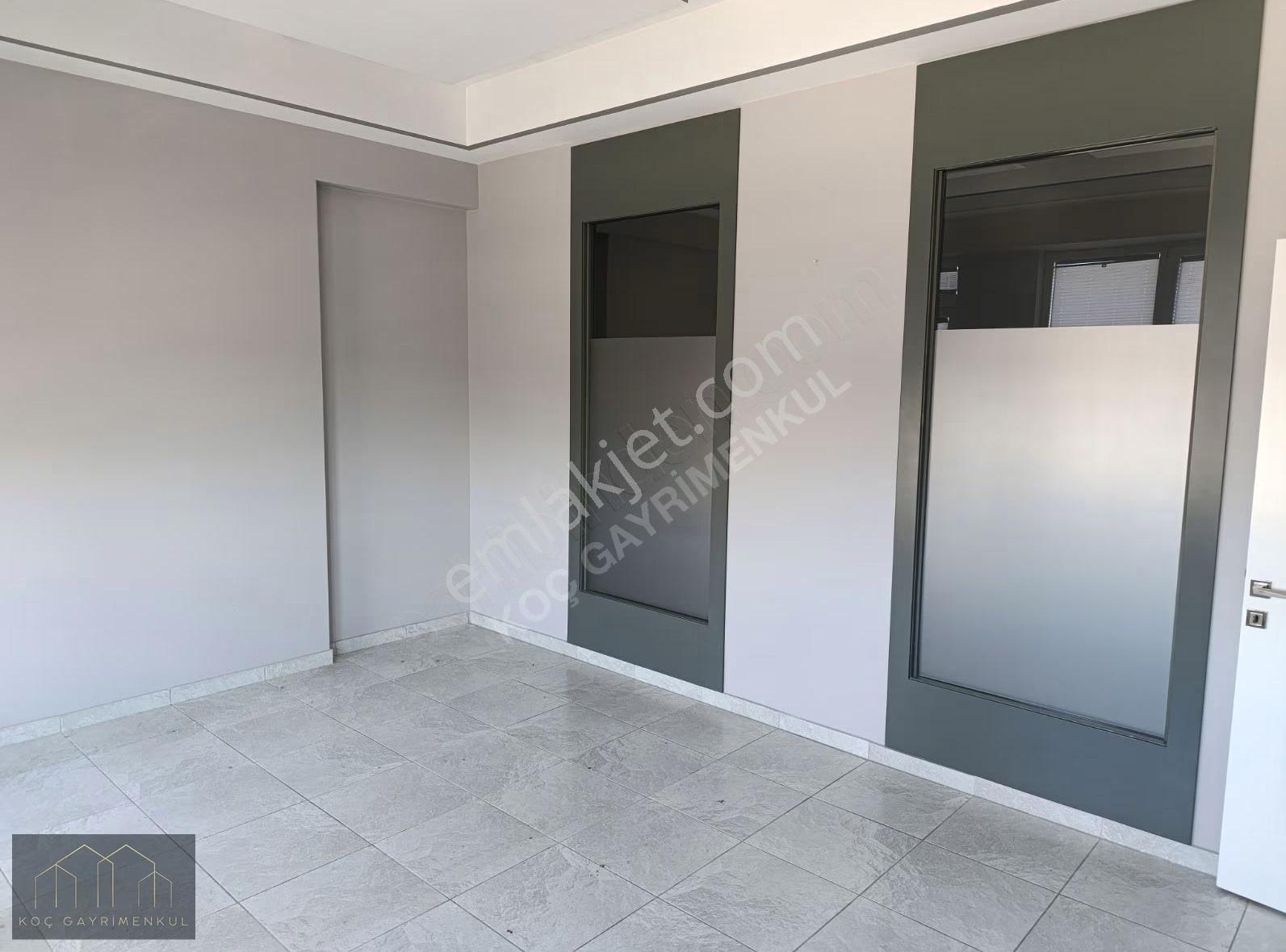 Şahin Plaza'da 2 Bölüm , Bağımsız Mutfak, Net 72 M2 Yapılı Ofis - Görsel 26