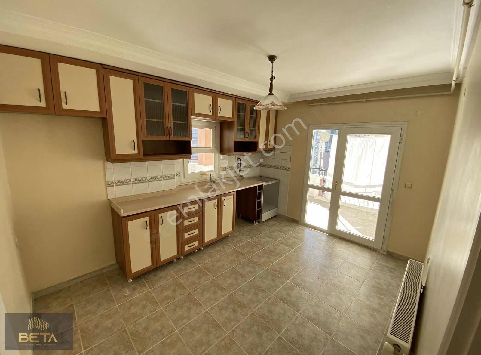 Yurt Mahallesi Hayalparka Yakın 3+1 Kombili Geniş Oturum Kiralık - Görsel 14