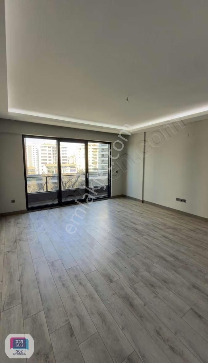 Söz'den 23 Nisan Paradise Palace'de Kiralık 2+1 Lüx Daire - Görsel 25