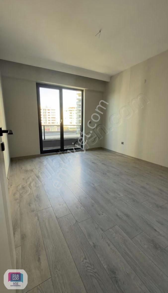 Söz'den 23 Nisan Paradise Palace'de Kiralık 2+1 Lüx Daire - Görsel 18
