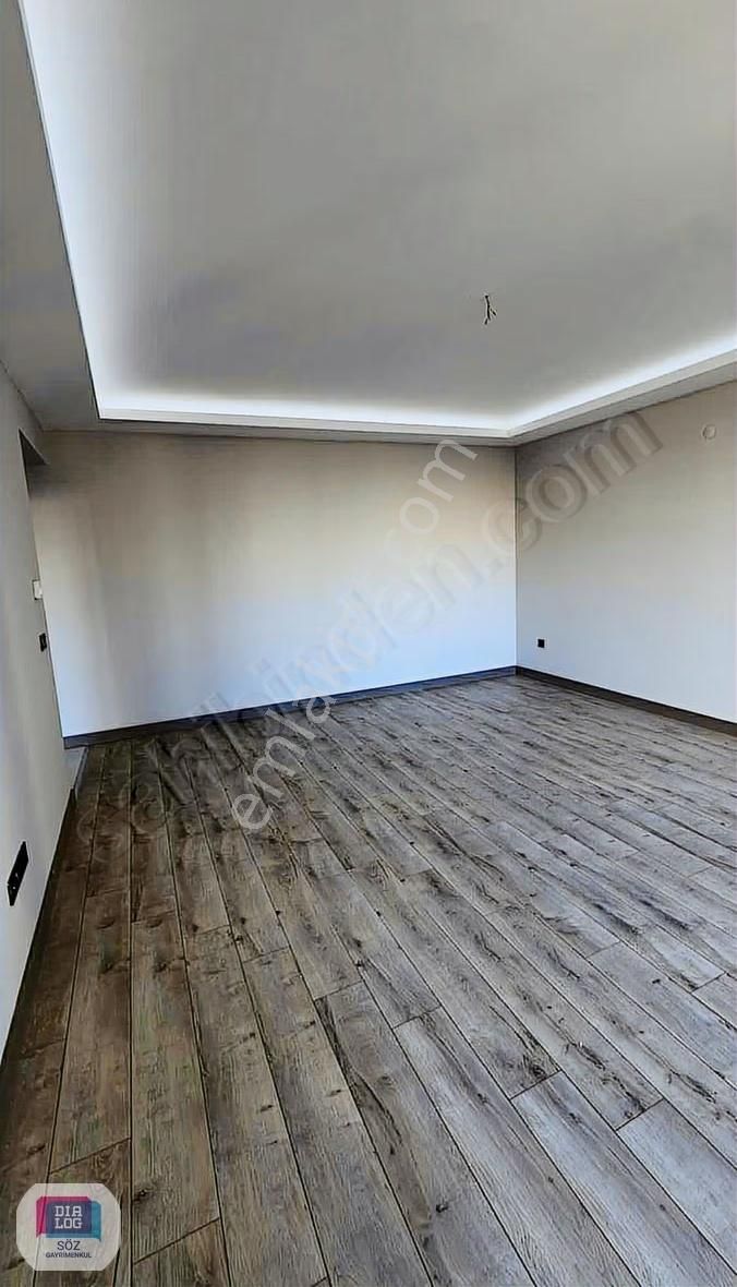 Söz'den 23 Nisan Paradise Palace'de Kiralık 2+1 Lüx Daire - Görsel 10