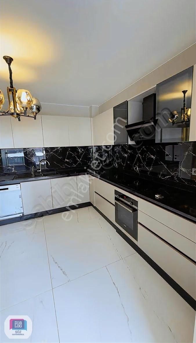 Söz'den 23 Nisan Paradise Palace'da 3+1 Kiralık Lüx Daire - Görsel 3