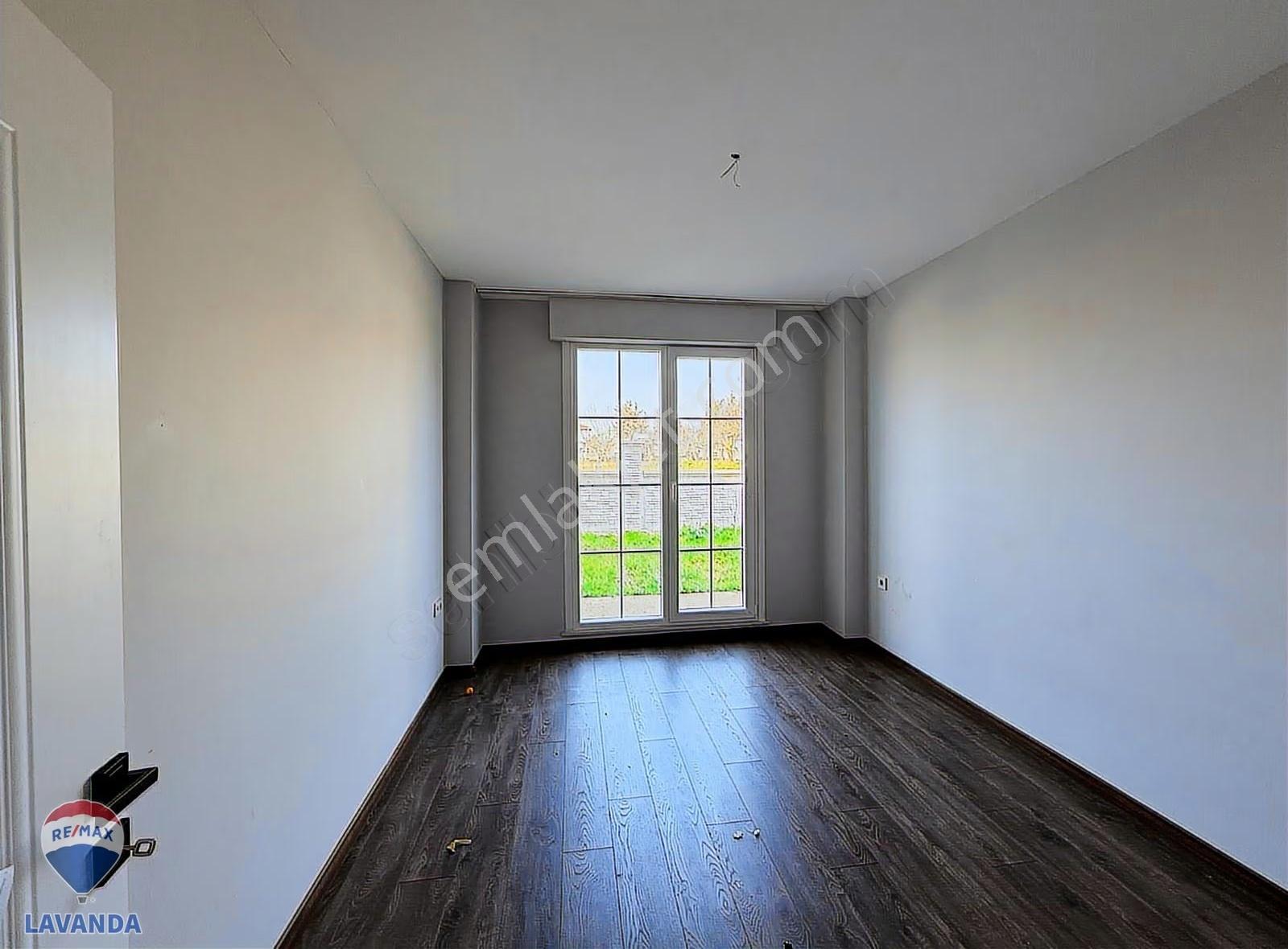 Remax Lavanda Dan 800m2 Arsa İçinde 210m2 Özel Villa - Görsel 9