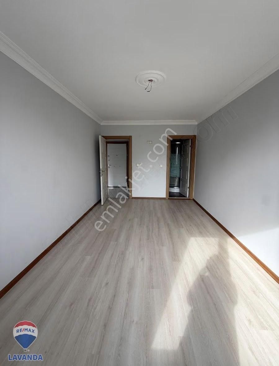 Remax Lavandadan Çorlu Rumeli Mahallesinde Satılık 3+1daire - Görsel 17