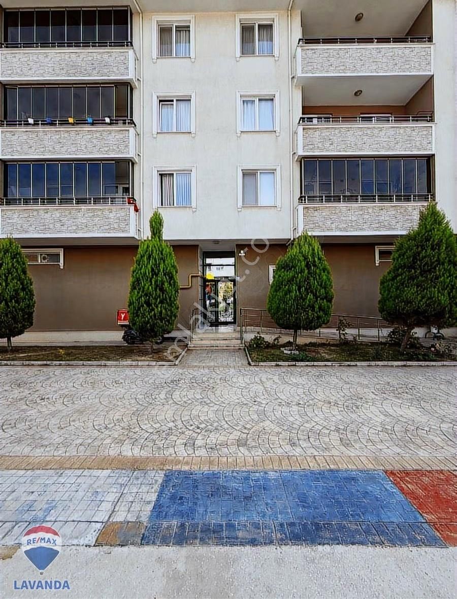 Remax Lavandadan Çorlu Rumeli Mahallesinde Satılık 3+1daire - Görsel 8