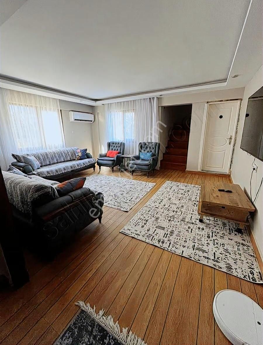 Foça Kazım Dirikte 3+1 Dubleks Villa - Görsel 6