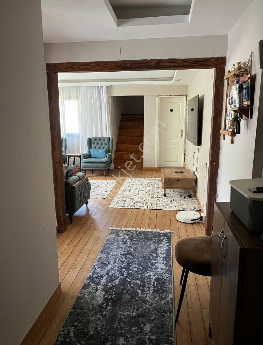 Foça Kazım Dirikte 3+1 Dubleks Villa - Görsel 5