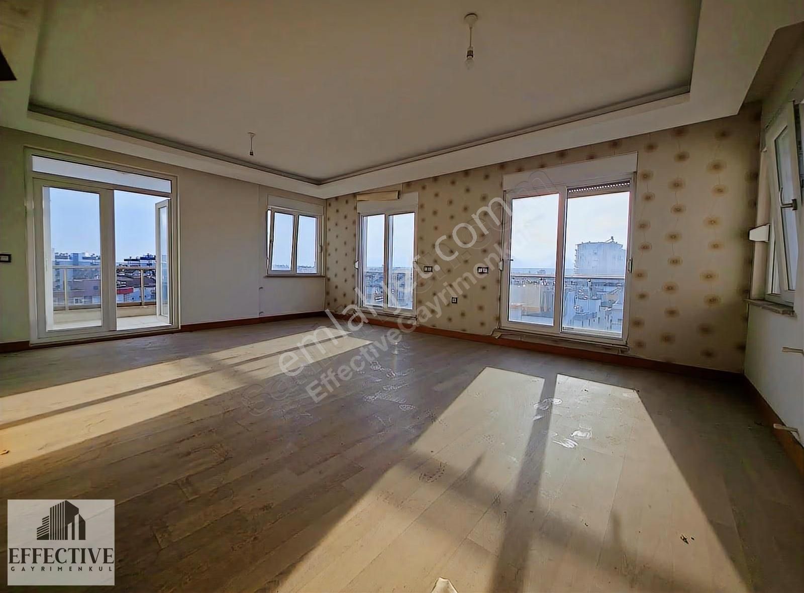 Kızıltoprak'ta Havuzlu Site İçerisinde Geniş Kiralık 5+1 Dubleks - Görsel 5