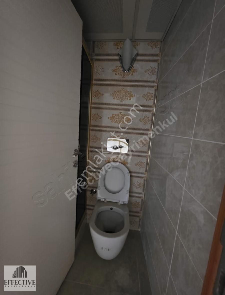 Kızıltoprak'ta Havuzlu Site İçerisinde Geniş Kiralık 5+1 Dubleks - Görsel 10