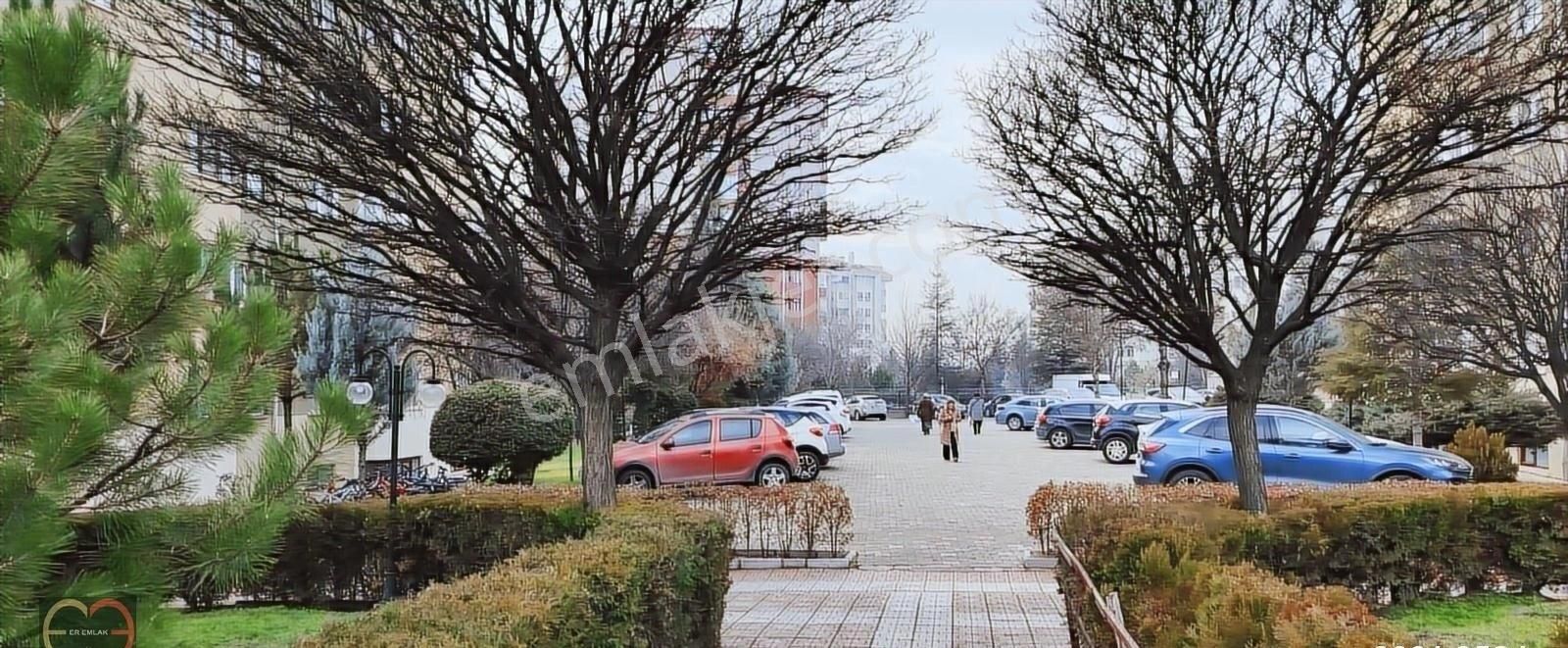 Eryaman Devlet Mahallesi Gülhayat Sitesinde 3+1 Kiralık Daire