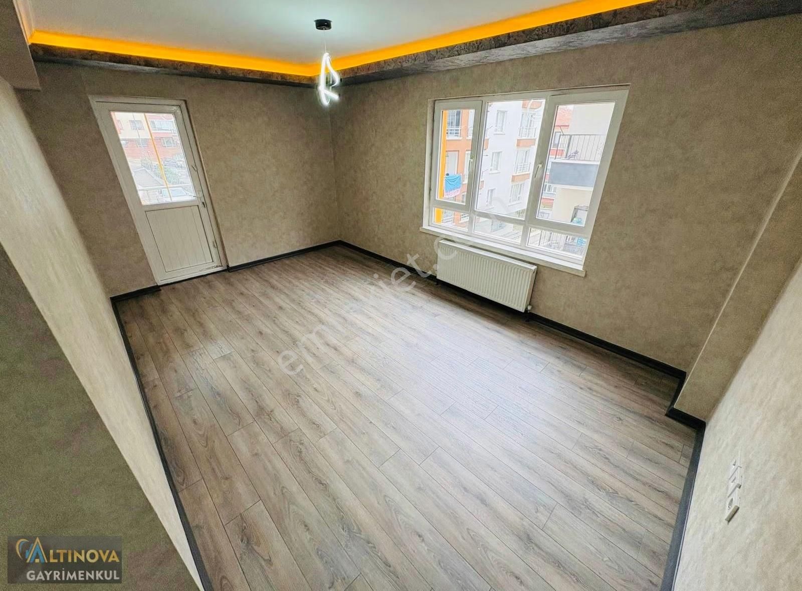 Keçiören Gazellerde Cd Üzerinde Ful Yapılı Emsalsiz 3+1 Daire - Görsel 24