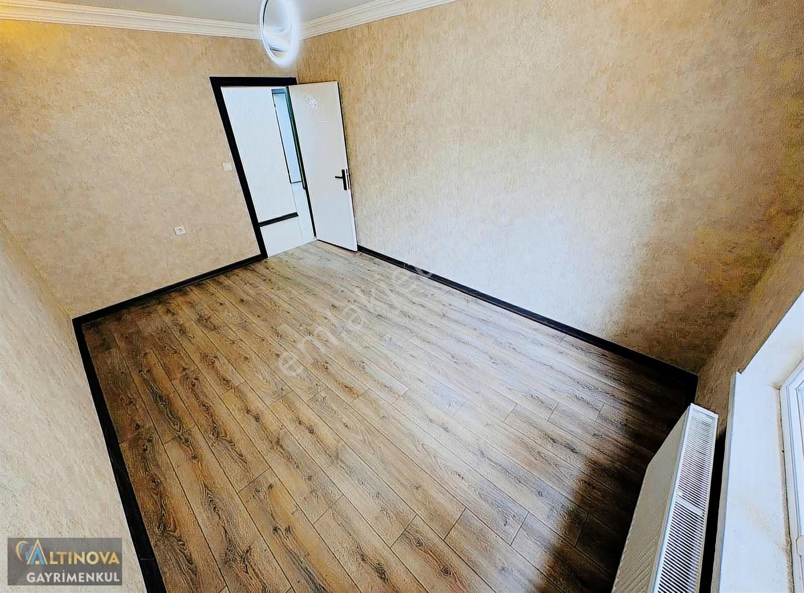 Keçiören Gazellerde Cd Üzerinde Ful Yapılı Emsalsiz 3+1 Daire - Görsel 14